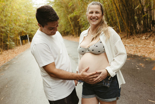 Baby bump visible en 2e trimestre